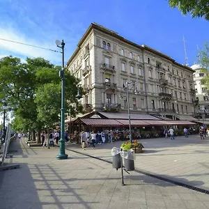 Vigado Square Panorama Appartement