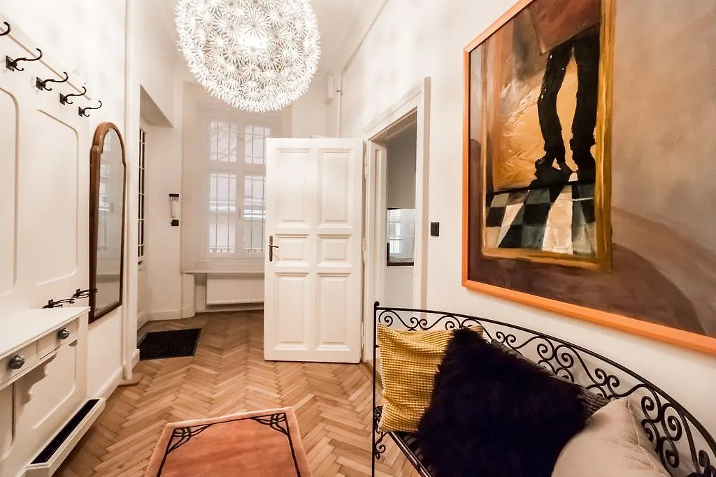 Apartment Urbano Styles Downtown Budapest
